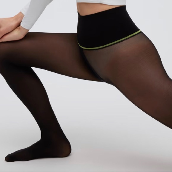 Sheer text classic black sheer tights - Picture 4 of 11